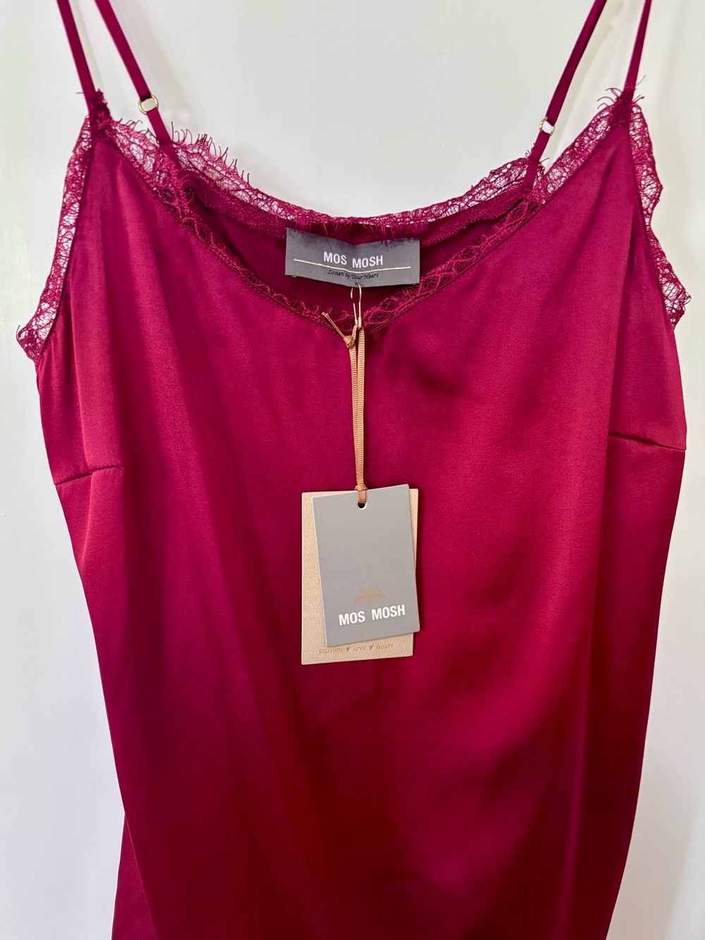 MOS MOSH| NEW Ruby Red Silk Eyelash Lace Trim Cami Blouse Sz S NWT - Picture 4 of 8